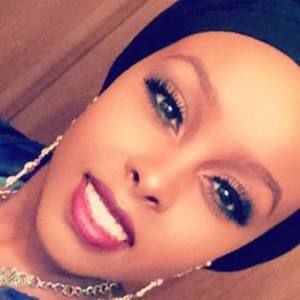 Meet your Posher, Maryama